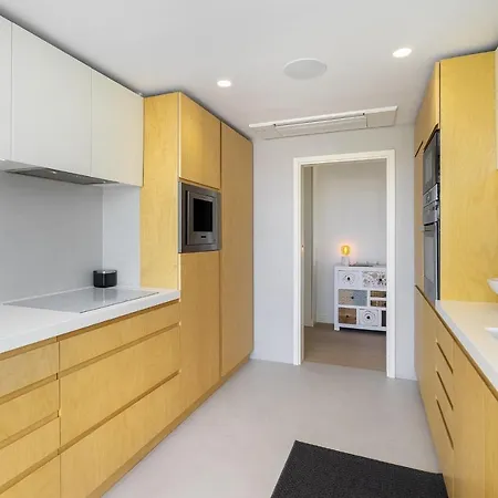 Apartamento Whome Bachelor Pad In The Sky, Great For Digital Nomads & Remote Workers *
