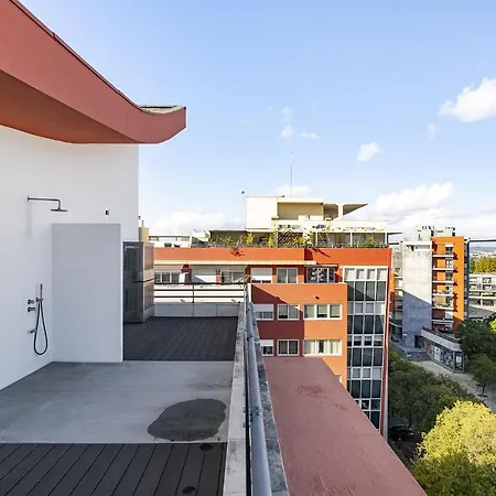 Whome Bachelor Pad In The Sky, Great For Digital Nomads & Remote Workers Lisbon