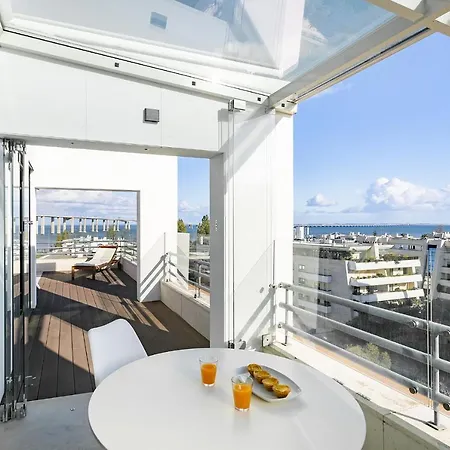 Apartamento Whome Bachelor Pad In The Sky, Great For Digital Nomads & Remote Workers *